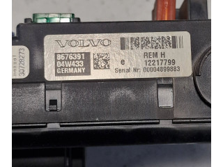 Блок предохранителей 8676391, 12217799   Volvo XC90    