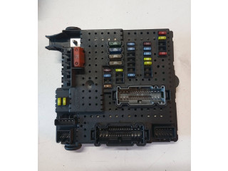 Блок предохранителей 30728512   Volvo XC90    