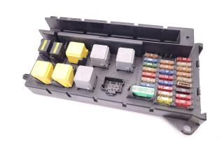 Блок предохранителей 9065450101, 5B11F0117    Volkswagen Crafter  CECA 