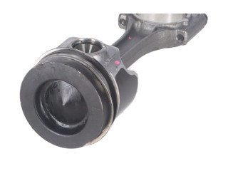 Шатун 03L105401A Volkswagen Golf VII