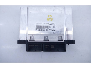 Блок управления двигателя 04E907309BJ, 0261S12608 Audi Q2 -