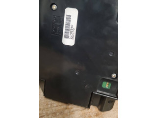 Блок управления климат-контролем 30782540   Volvo V50