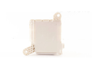   Pojistková skříňka 8267030350B, 82670-30350   Lexus GS 250 350 300H 450H 2014