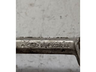 Топливная рампа 95WF9D280BA Ford Galaxy для двигателя 1Z