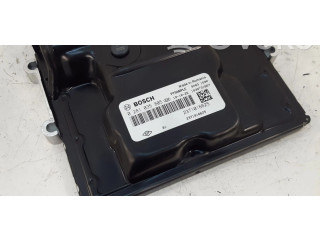 Блок управления двигателя 237101662S, 0281035805   Renault Trafic III (X82)