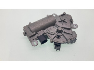 Притягиватель задней крышки