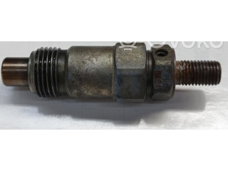 Vstřikovač 710681   Nissan Patrol Y60     