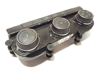 Блок управления климат-контролем 5G0907426M, 5G0907426MWZU Volkswagen Golf SportWagen