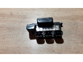 Блок предохранителей 1400550780 Citroen C8