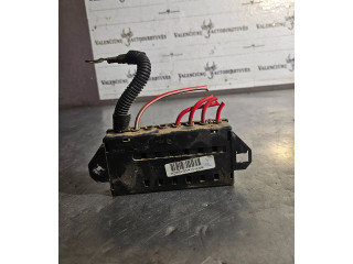 Блок предохранителей 9441776 Volvo V70