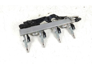 Vstřikovač 2325025020, 8212533220C Toyota RAV 4 (XA50) A25A-FXS