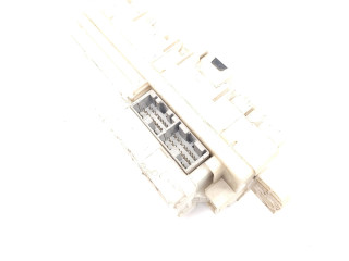 Блок предохранителей G8C541M, 072206 Mitsubishi L200