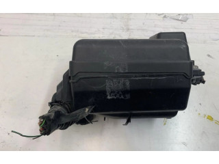 Блок предохранителей CONSULTAR Opel Combo D