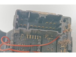 Ручка стеклоочистителей 681726046 Dacia Lodgy