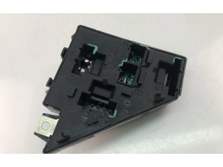 Блок монтирования реле 31499297 Volvo XC90