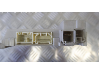   Pojistková skříňka 8267030340   Lexus GS 250 350 300H 450H 2012