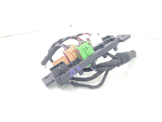 Pojistková skříňka 7E0937403 Volkswagen Transporter - Caravelle T5 2005