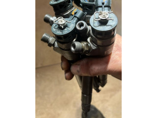 Vstřikovač    Nissan X-Trail T32     