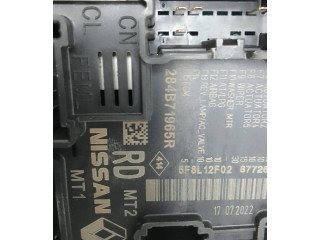 Блок предохранителей 284b71965r   Dacia Sandero    