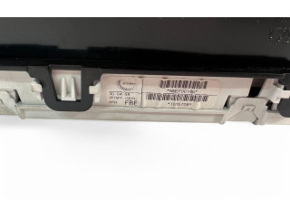 Přístrojová deska Nissan Navara D22 2008 VP7NFF10849FBE