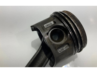 Píst Mercedes-Benz E W211 648.961