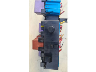 Pojistková skříňka 8200003634 Renault Espace IV 2003