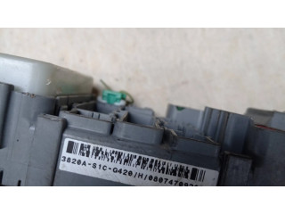 Блок предохранителей 3820AS1CG420 Honda Accord