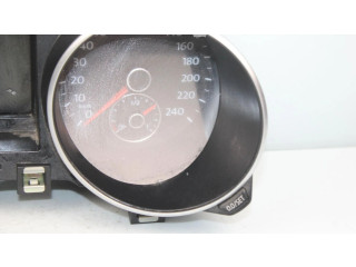 Панель приборов 5K0920860J Volkswagen Golf VI