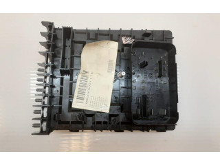   Pojistková skříňka 1K0937125C   Volkswagen Tiguan 2009