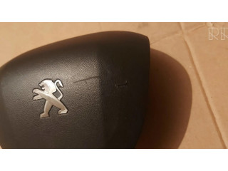 Подушка безопасности водителя 96728484ZD Peugeot 2008 I