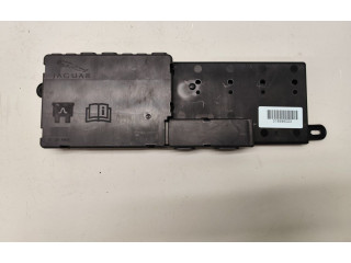 Блок предохранителей  AW9314A073EA, AW9314A073EA   Jaguar XJ X351    