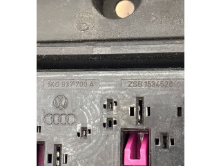 Блок предохранителей  1K0937700A, 1534528   Audi A3 S3 8P    