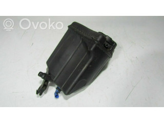 Расширительный бачок охлаждающей жидкости