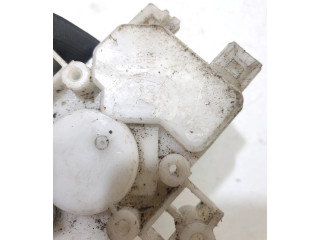 Замок багажника Mitsubishi Outlander 2001 - 2007 года