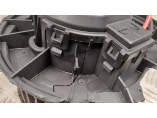 Вентилятор печки 3Q1819021C Audi Q3 F3