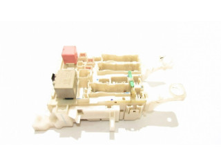 Pojistková skříňka 8273042010 Toyota RAV 4 (XA30) 2007