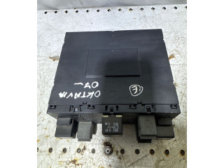 Блок комфорта 3C0937049AJ, 28107526 Skoda Octavia Mk2 (1Z)