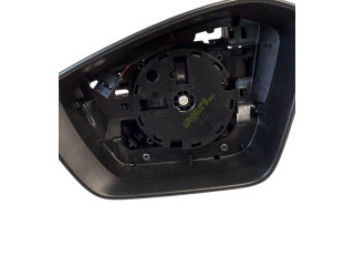 Зеркало электрическое        Skoda Scala   -  года   