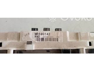 Панель приборов MR590142 Mitsubishi Montero