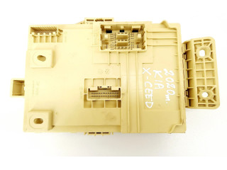 Блок предохранителей 91953J7750   KIA Xceed    