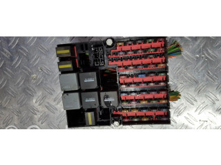 Блок предохранителей  2s6t14a073ab, 1355852   Ford Fusion    