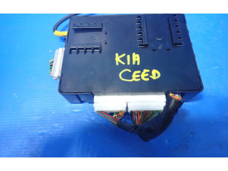 Блок комфорта 95400-A2810, 116RA000385 KIA Ceed