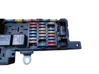 Блок предохранителей 8678449, 518788104   Volvo S80    