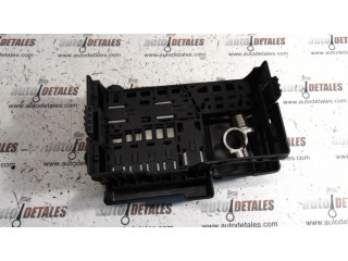 Плюсовый провод (аккумулятора)