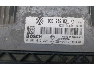 Блок управления двигателем Блок управления 03G906021KK, 0281013228 Volkswagen Jetta V
