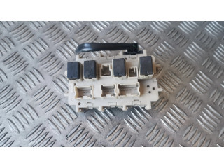   Pojistková skříňka 3JA0A, 2L24   Nissan Pathfinder R52 2016