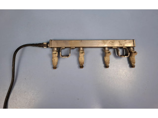 Топливная рампа 4M5G9D280DB, L81113150A   Volvo V50  