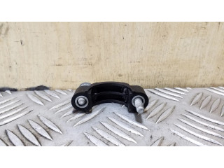 Другая деталь отсека двигателя