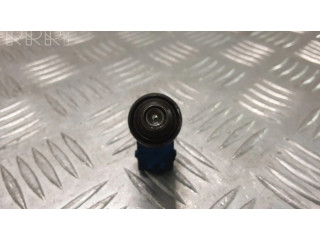 Vstřikovač 058133551F   Audi A4 S4 B5 8D  pro benzínový motor 1.8  