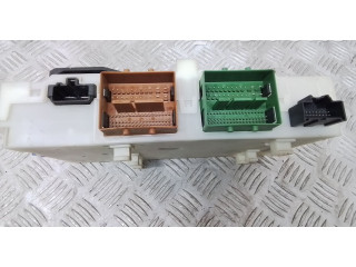 Блок предохранителей 30765624, 7G9T14C256FA   Volvo V70    